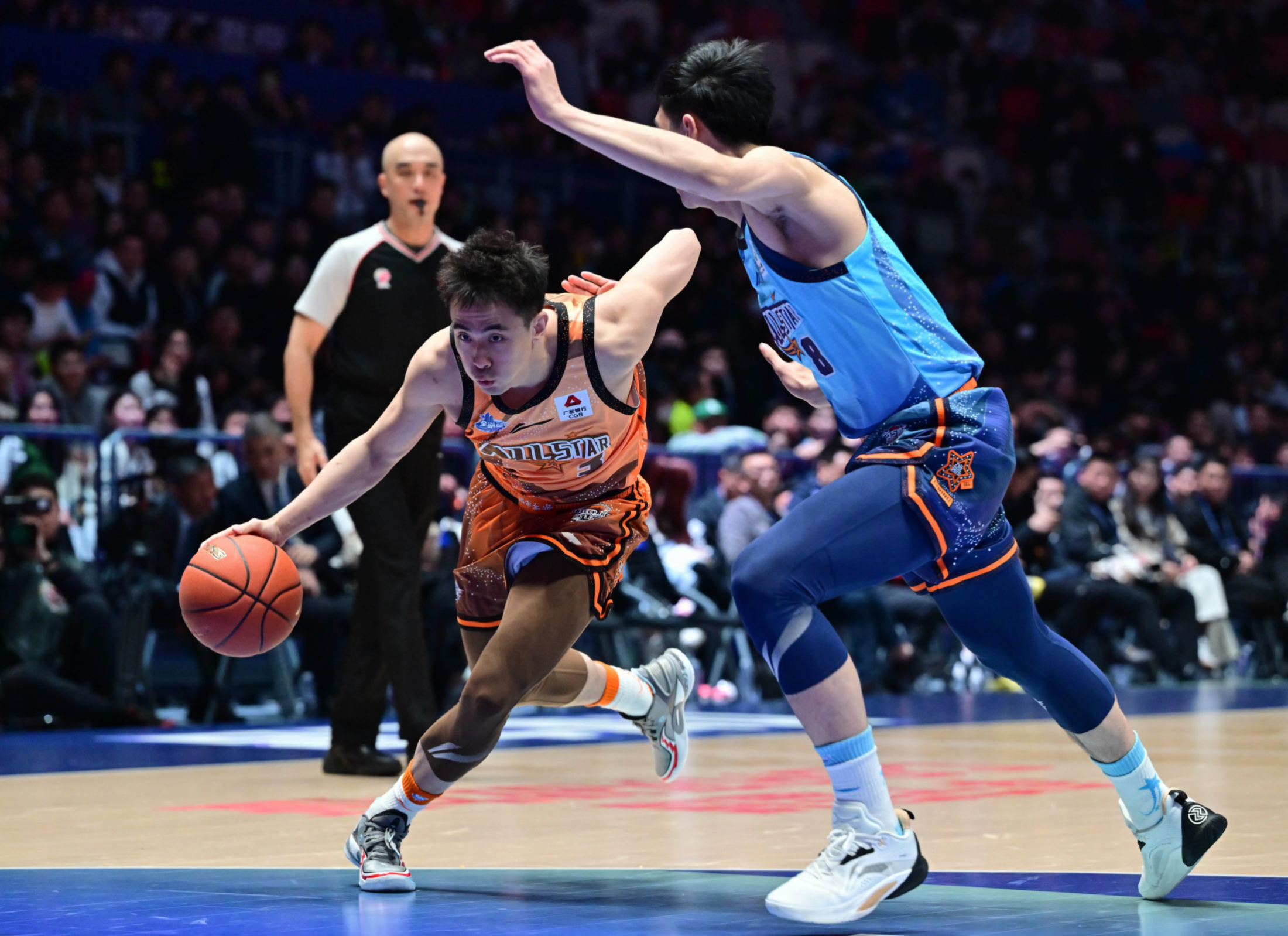 华体会app下载 -包含赛地聚焦——国王杯窗口期热度飙升；广厦男篮官宣签约；管理层满意；球探报告显示潜力的词条