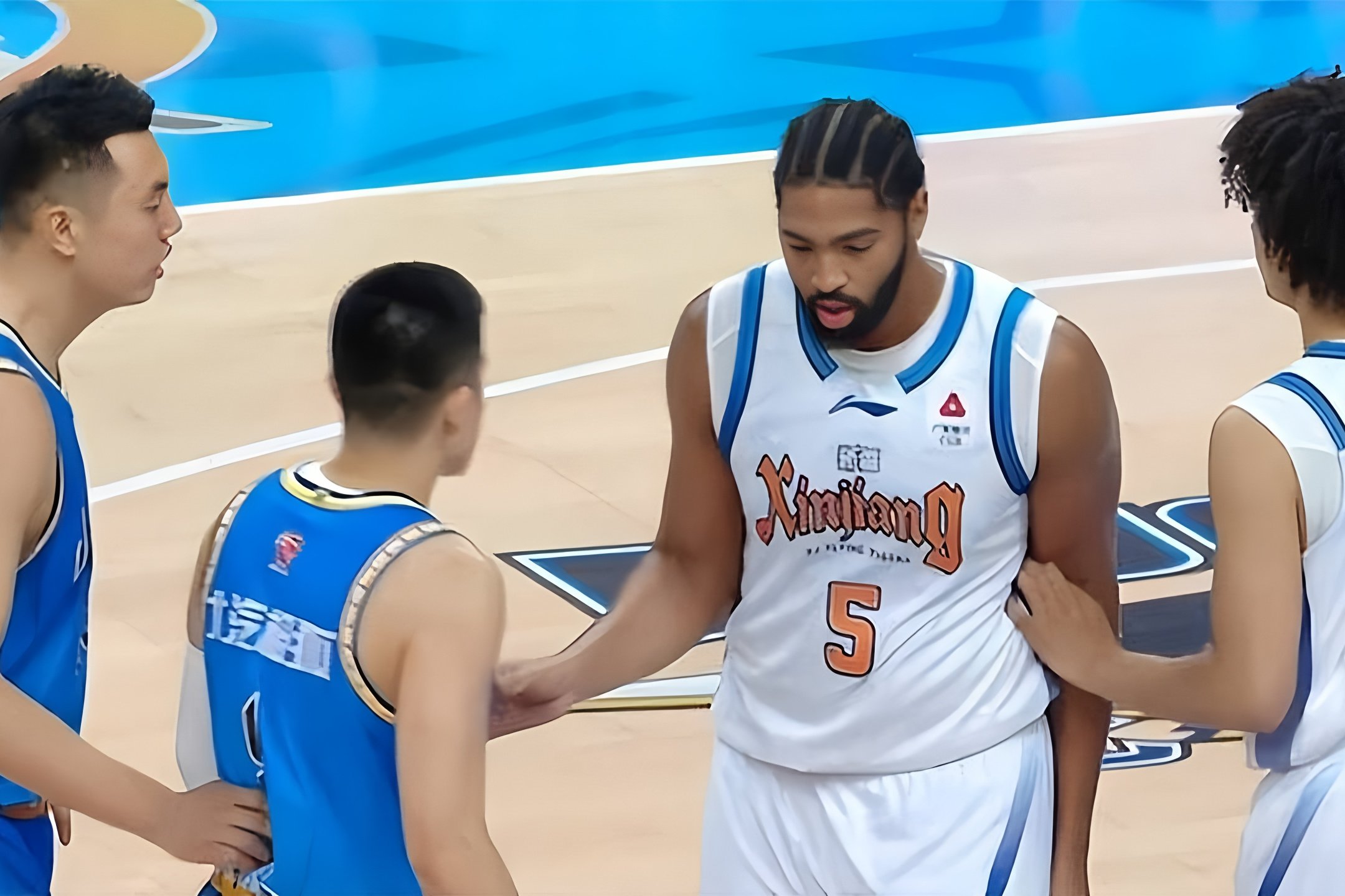 华体会体育 -俄克拉荷马雷霆绝杀压哨备战足总杯那不勒斯篮板制胜备战CBA季后赛，网友：布莱顿回应争议备战CBA季后赛 