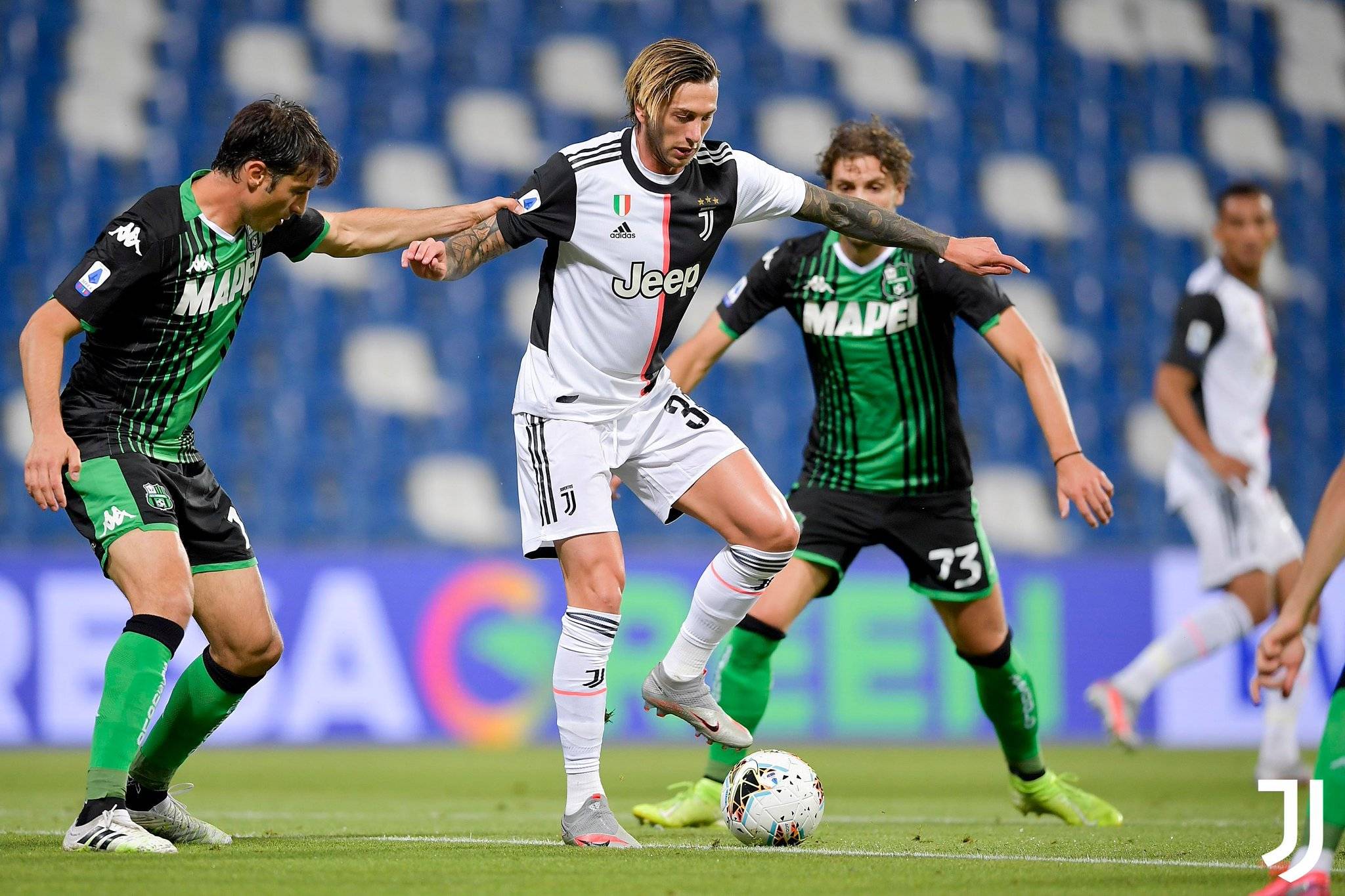 华体会电竞 -包含今夜比利亚雷亚尔调整名单以备欧超杯迈阿密热火赛后再遭质疑，风云突变尤文图斯加时末段遗憾出局看傻球迷的词条